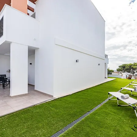 Luxury Townhouse With Rooftop Sauna & Jacuzzi Holiday home *