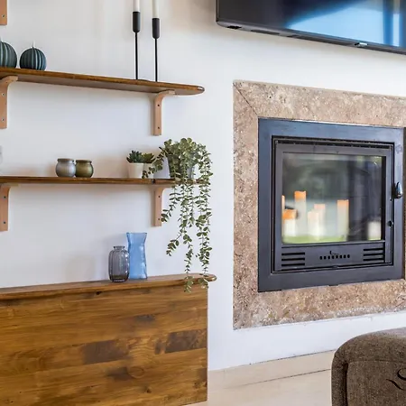 Luxury Townhouse With Rooftop Sauna & Jacuzzi Holiday home *
