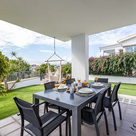 Luxury Townhouse With Rooftop Sauna & Jacuzzi Holiday home Fuengirola