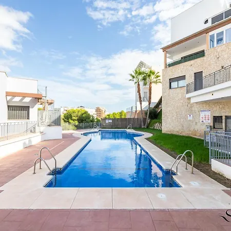 Luxury Townhouse With Rooftop Sauna & Jacuzzi Holiday home Fuengirola