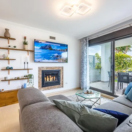 Luxury Townhouse With Rooftop Sauna & Jacuzzi Holiday home *