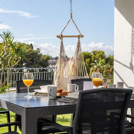 Luxury Townhouse With Rooftop Sauna & Jacuzzi Holiday home