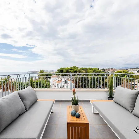 Luxury Townhouse With Rooftop Sauna & Jacuzzi Holiday home